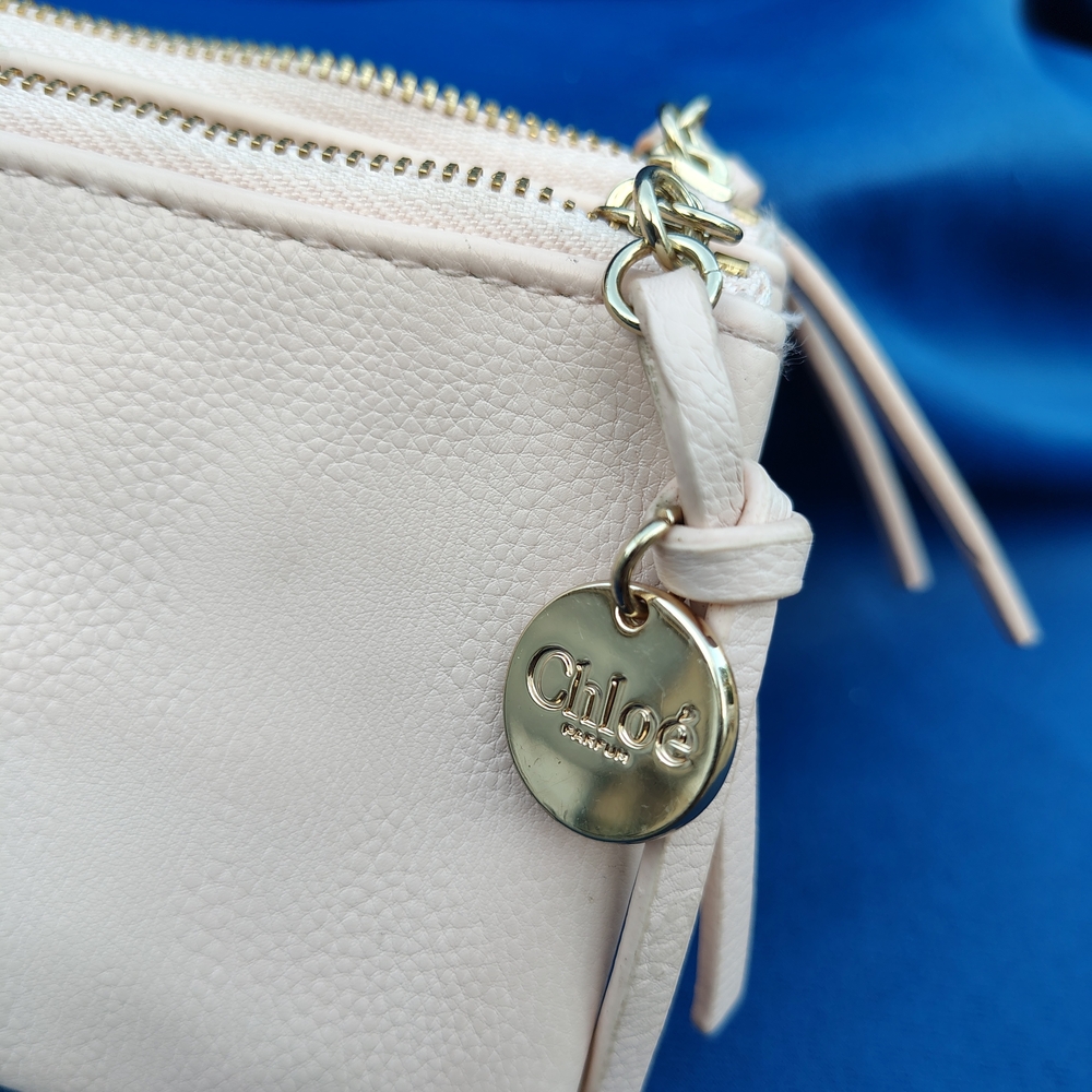 Chloé Pale Pink Leather Clutch Wristlet Parfum and 1 beauty item included - Picture 2 of 11